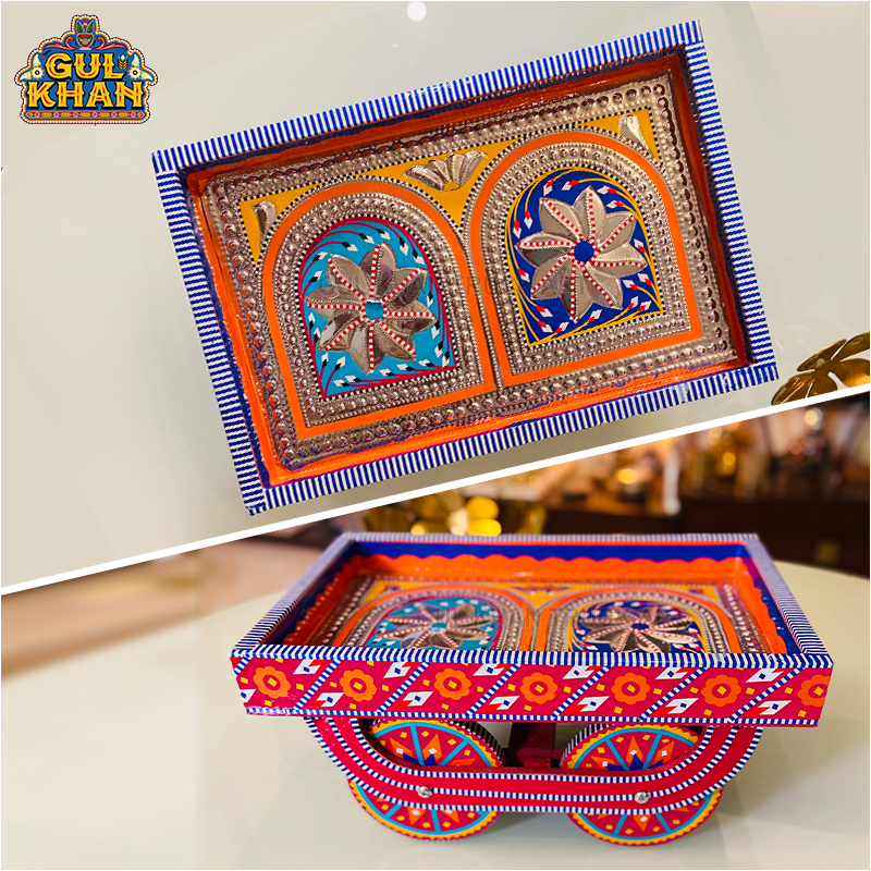 Tray with moving Wheels 010