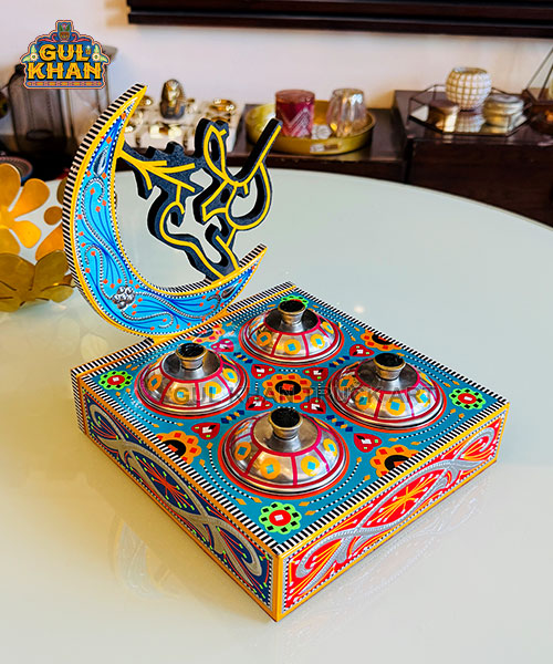 Blue and Red Crescent Bowl Partition Tray