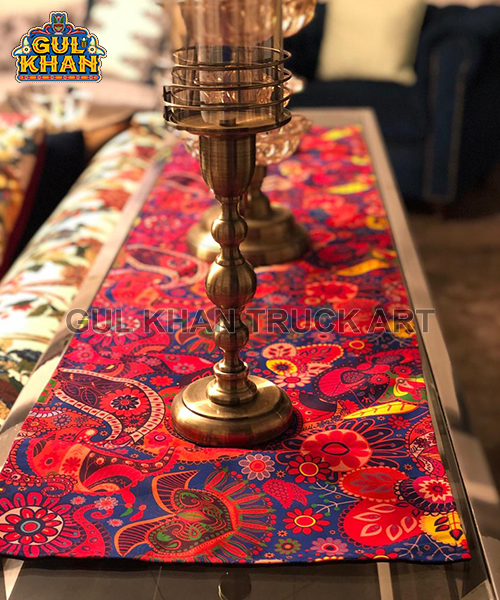 Table Runner Design 0005