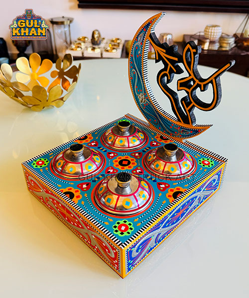 Blue and Red Crescent Bowl Partition Tray