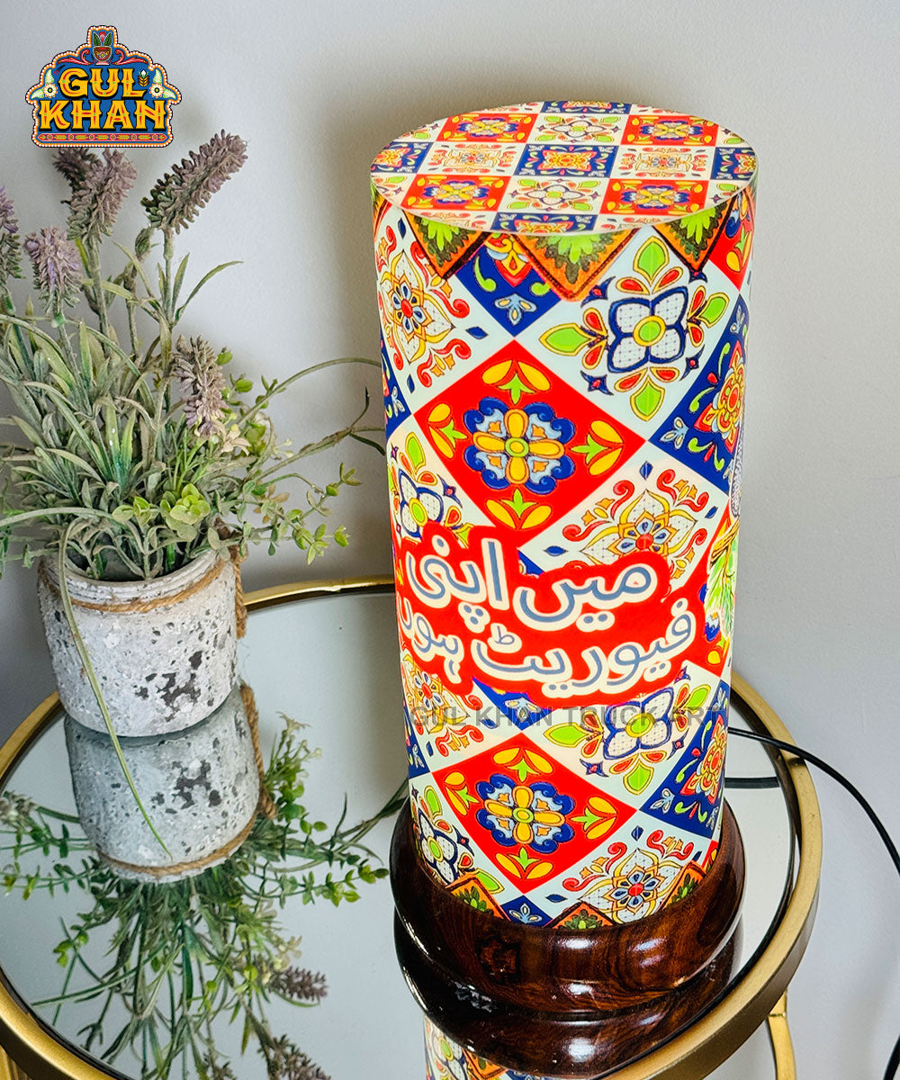 Mai Apni Favourite Hoon Printed Acrylic Lamp (Customisable)