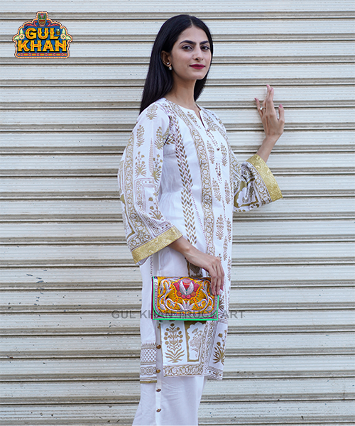 Handmade Clutch 1003