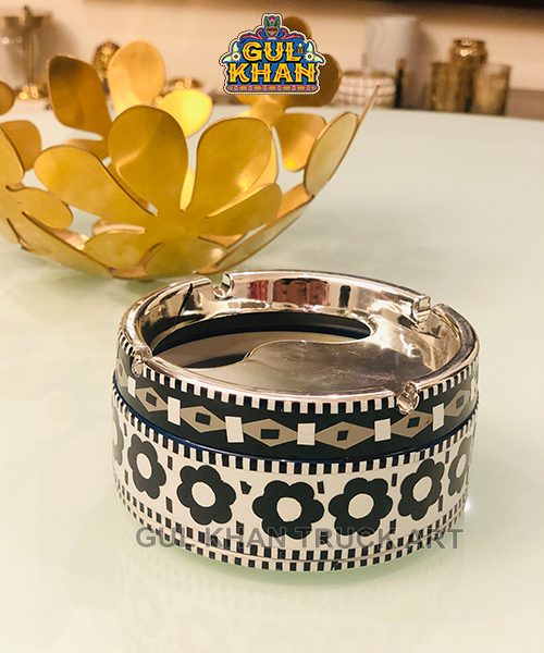 Chamakpatti Ashtray Design (Grayscale) 1127